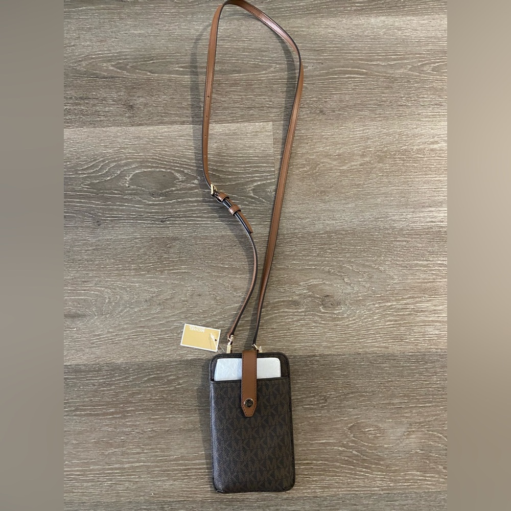 Michael Kors Jet Set Travel Purse